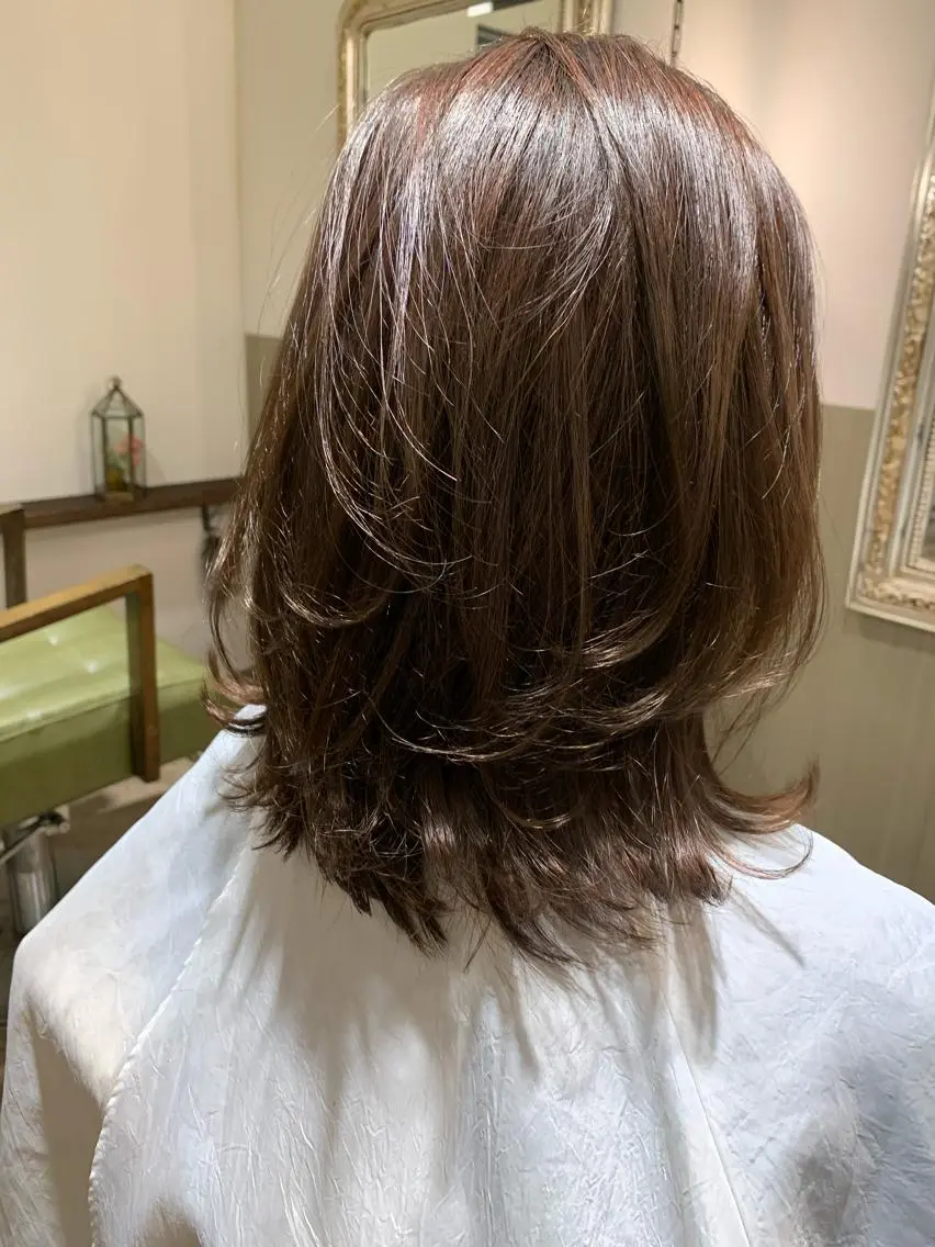 セミロング カラー 韓国スタイル🇰🇷 annaのヘアスタイル