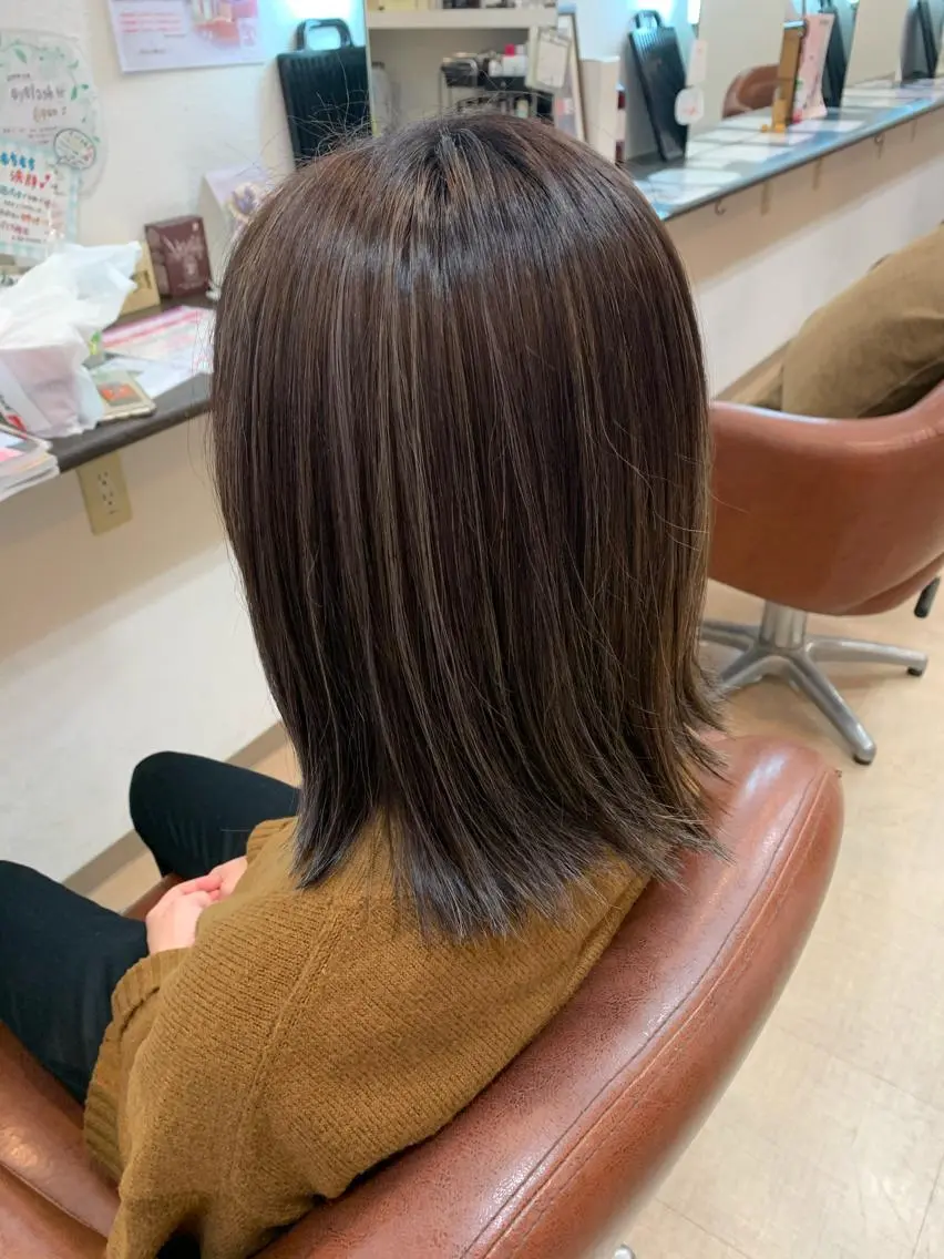 ミディアム カラー i'll 未空のヘアスタイル