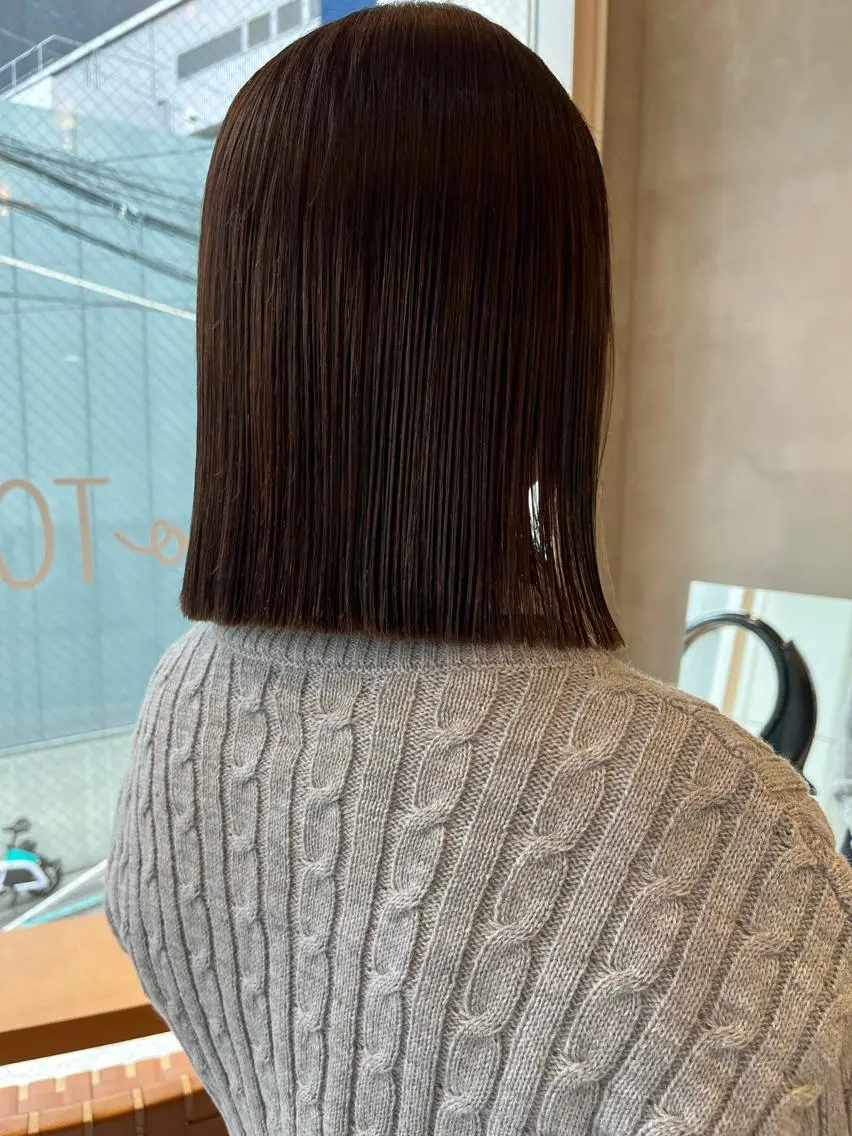 ミディアム 縮毛矯正ボブ&顔まわ レイヤー♡TOMOEのヘアスタイル