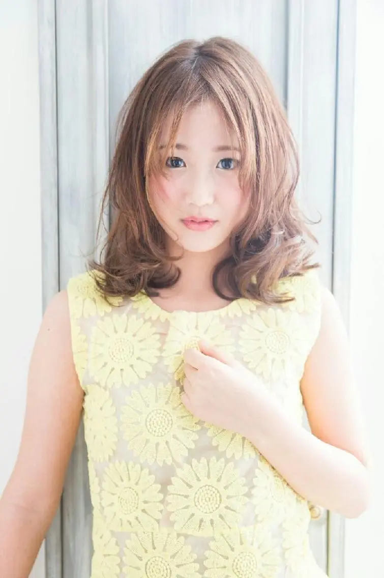 ミディアム カラー パーマ アッシュ ベージュカラー 透明感カラー 外国人風カラー カット パーマ ★竹本 千春★のヘアスタイル