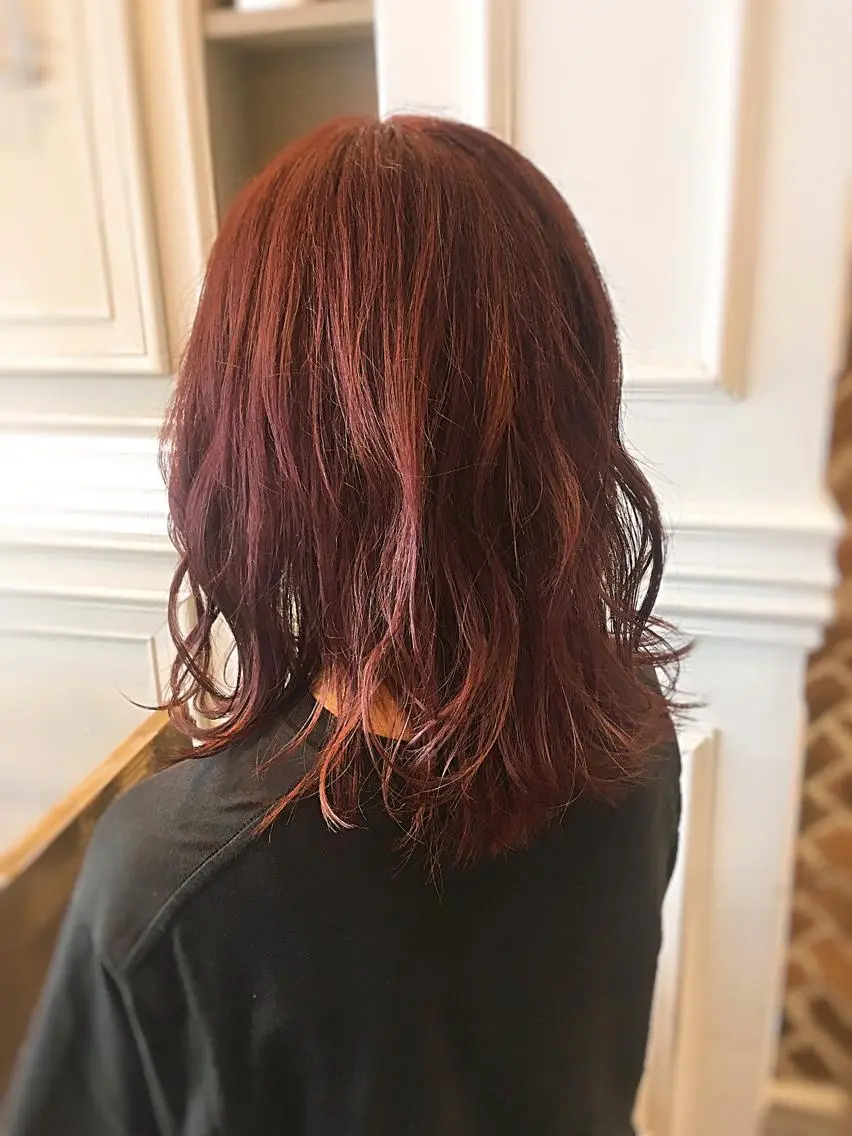ミディアム カラー ブリーチ レッドカラー カット ヘアカラー トリートメント 高木 陽平のヘアスタイル