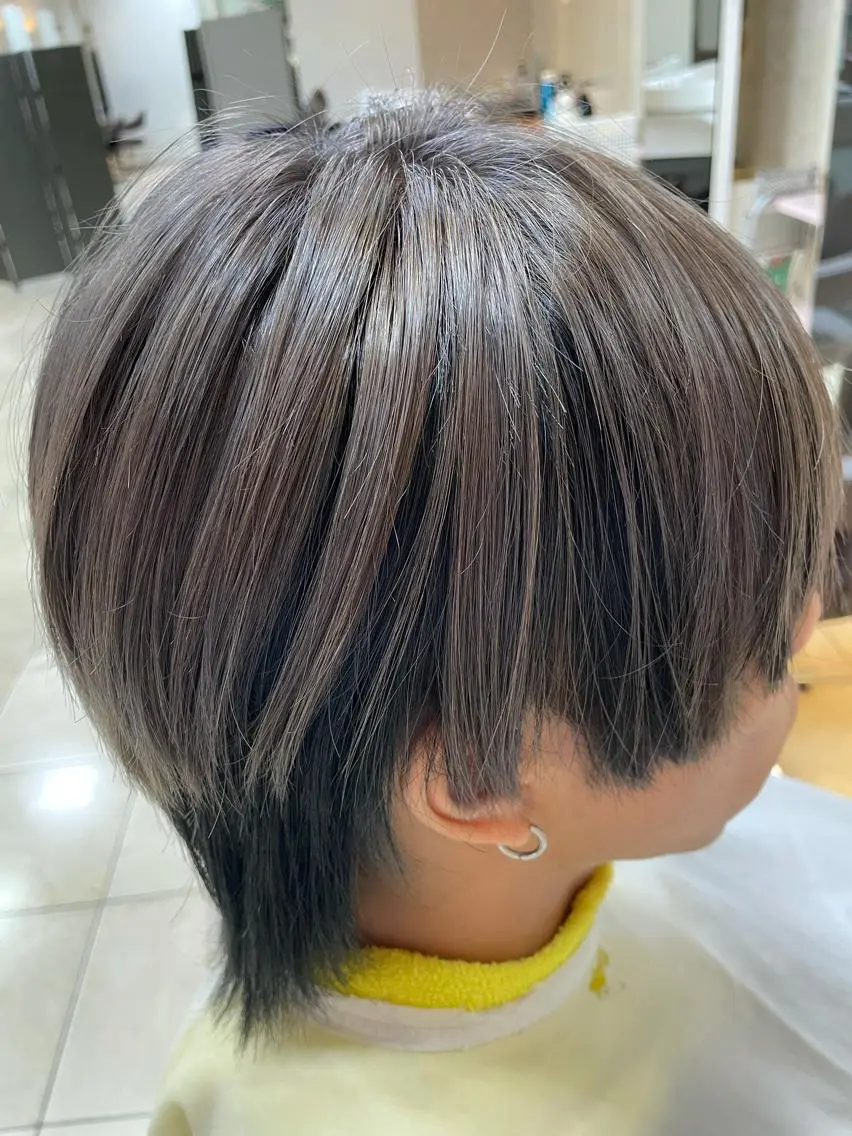 ショート ウルフカット 前田 菜奈子のヘアスタイル