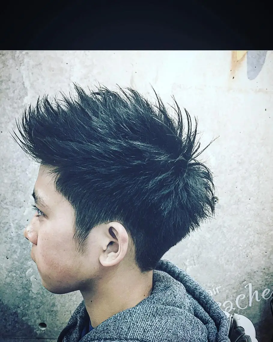 ショート メンズ 及川 光のヘアスタイル