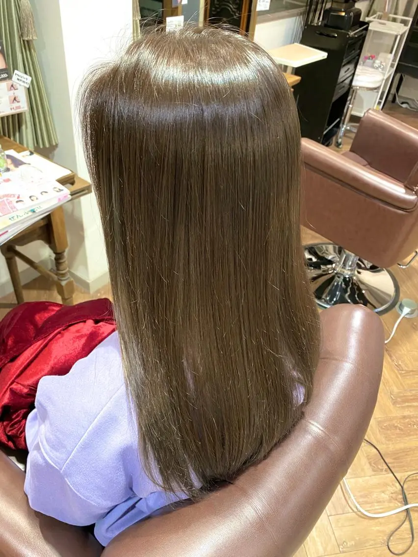 ロング カラー 透明感カラー グレージュ イルミナカラー カット 縮毛矯正 トリートメント 美髪・髪質改善 有田怜平のヘアスタイル