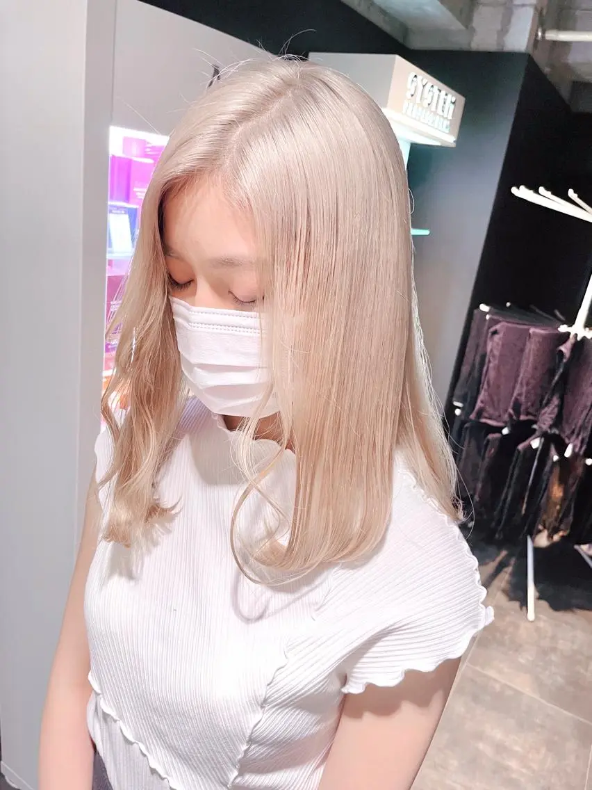 セミロング カラー ハイトーンカラー ヘアカラー トリートメント ✨MiL✨ ✨心斎橋✨のヘアスタイル