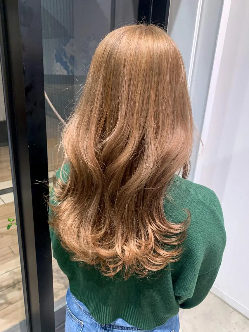 ロング カラー ヘアアレンジ ヘアカラー トリートメント yuka .のヘアスタイル