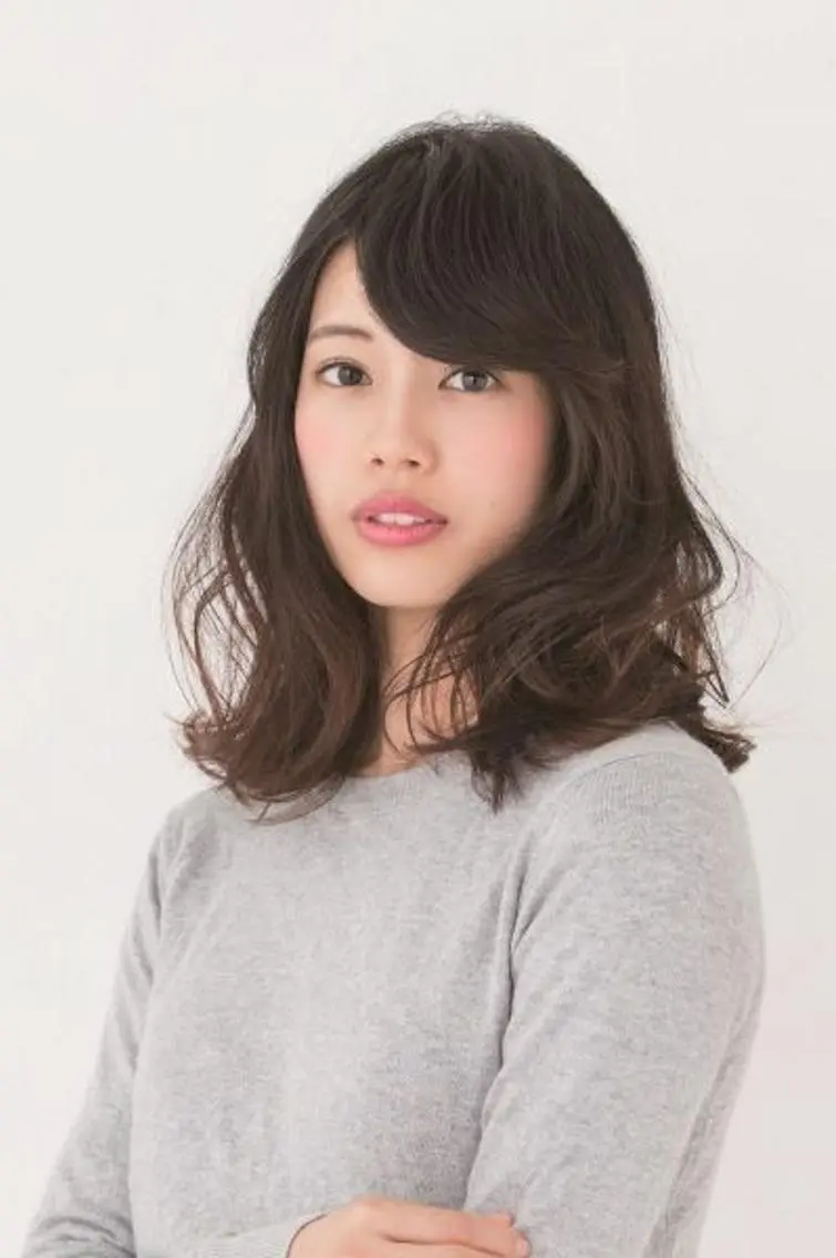ミディアム カラー ボブ 岡本 尚樹のヘアスタイル