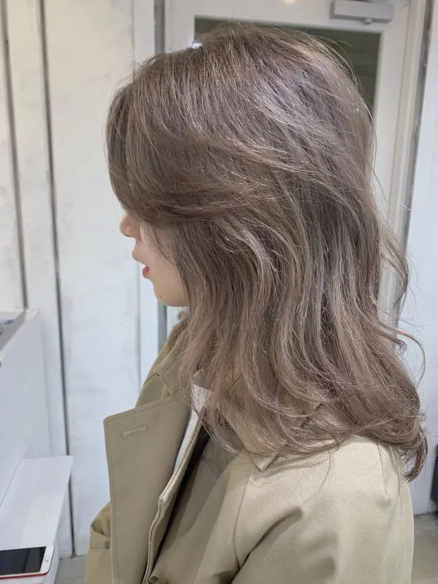 セミロング カラー ヘアアレンジ ヘアカラー トリートメント 縮毛矯正 髪質改善寺坂雄飛💐のヘアスタイル
