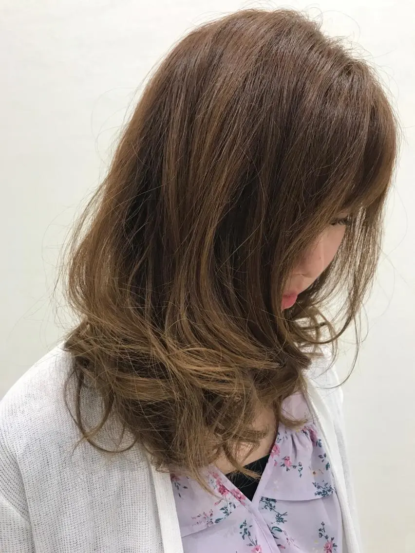 ミディアム カラー グラデーションカラー 星野 慎也のヘアスタイル
