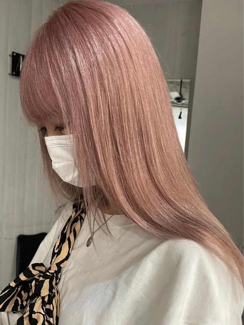 セミロング カラー ヘアアレンジ ブリーチダブルカラー 元町三宮/三ノ宮のヘアスタイル