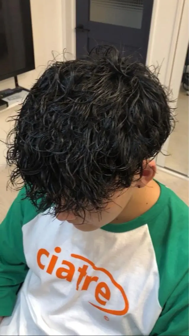 パーマ 本田 央介のヘアスタイル