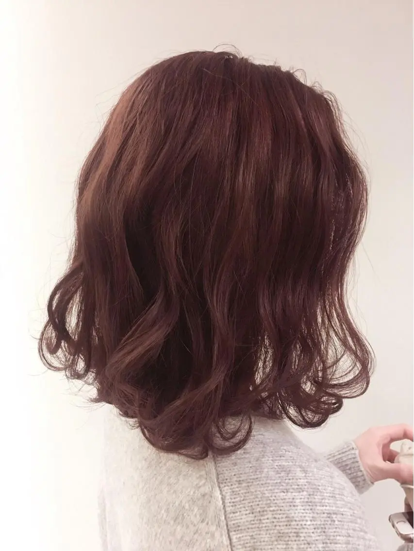 ショート カラー ブリーチ 草野 奈扇のヘアスタイル