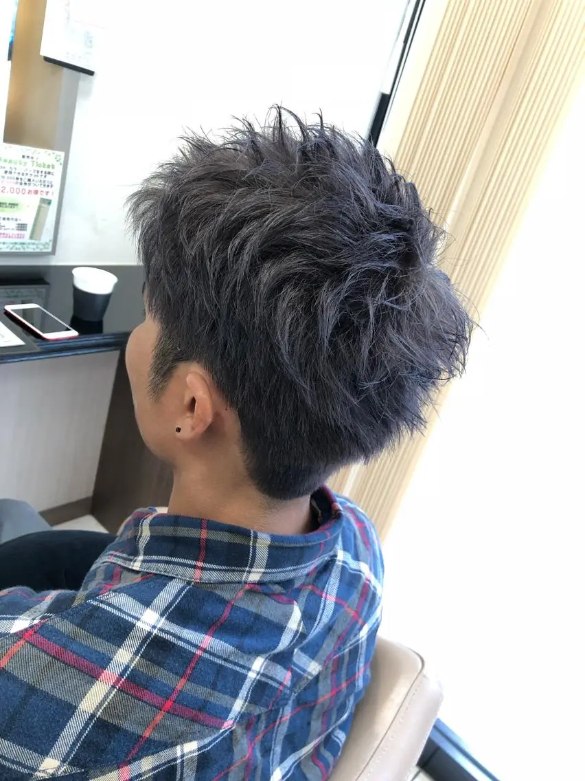 カラー メンズ メンズブリーチ ブリーチ イルミナカラー 船戸 靖子のヘアスタイル