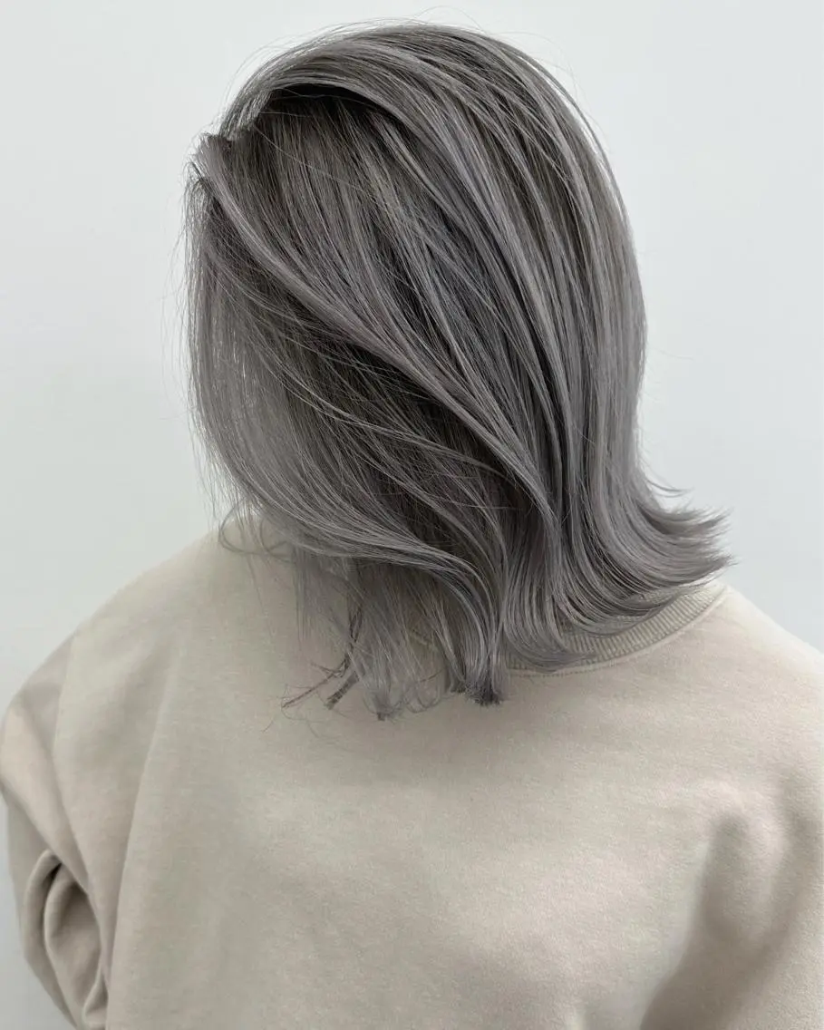 セミロング 佐藤 まいらのヘアスタイル