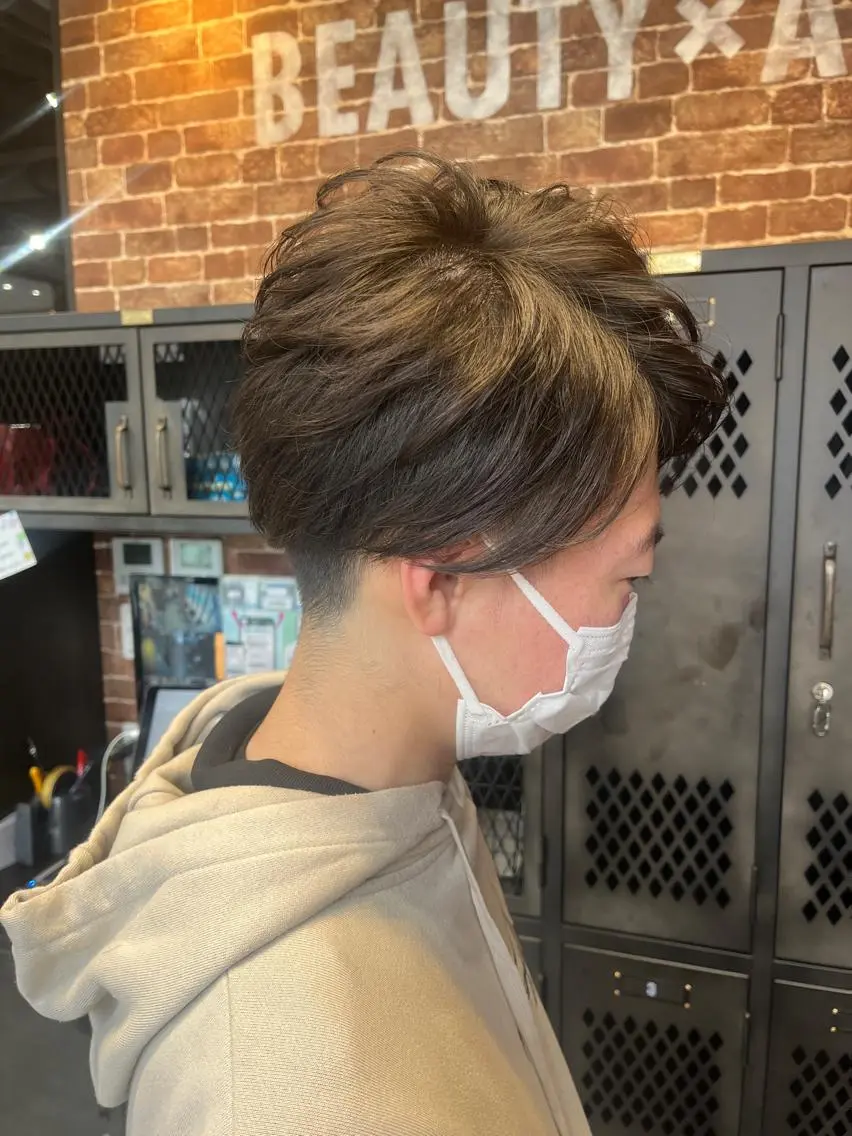 ショート カラー パーマ ヘアアレンジ メンズ キッズ ネイル マツエク・マツパ アイブロウ メンズブリーチ メンズハイライト メンズインナーカラー メンズ韓国風 ブリーチ 久木原 ゆりのヘアスタイル