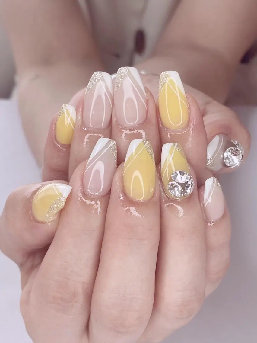 ネイル アートネイル オーロラネイル 桜ネイル クリアネイル フットネイル Nail Salon ertiのネイルデザイン