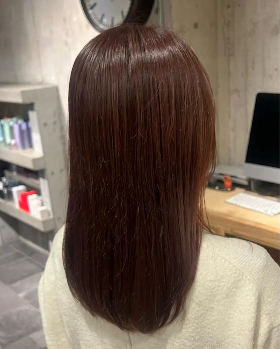 カラー momo /鍛冶屋町のヘアスタイル