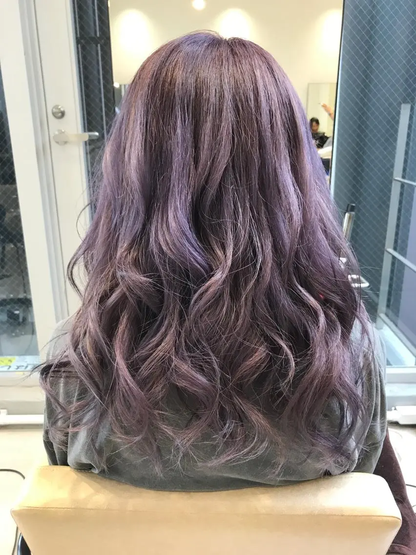 ロング カラー グレージュ バイオレットカラー バイオレットグレージュ インナーエクステ渋谷 🦋KAJIのヘアスタイル