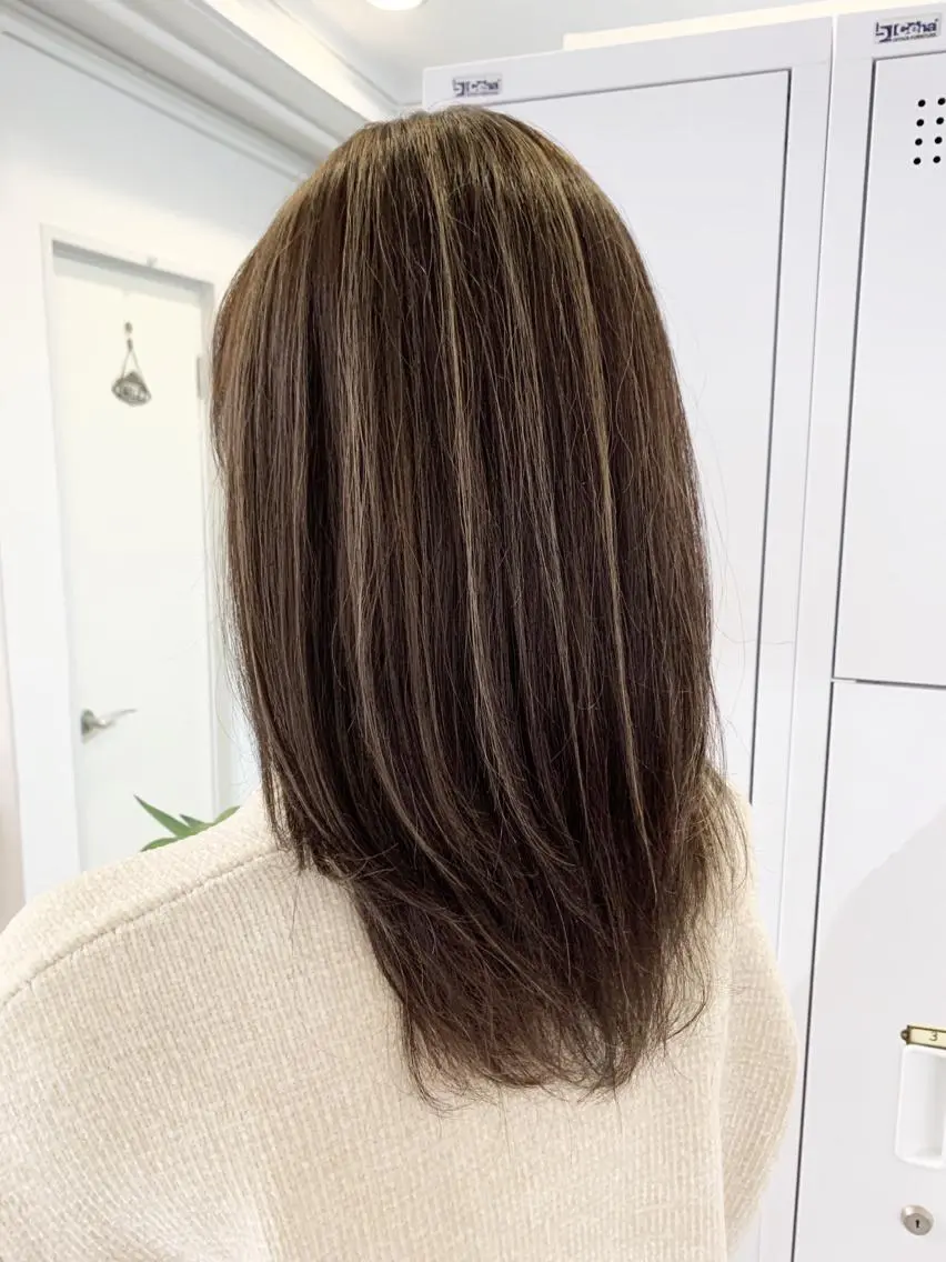 ミディアム ミディアムレイヤー ハイライト レイヤーカット レイヤー×縮毛矯正 深見 拓のヘアスタイル