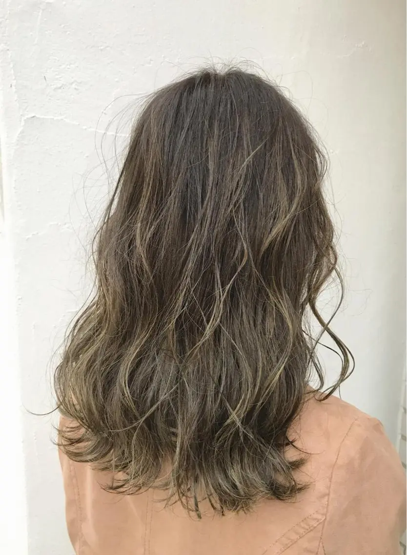 セミロング カラー ハイライトカラー ハイライト メンズカット特化柏駅 徒歩3分LOUのヘアスタイル