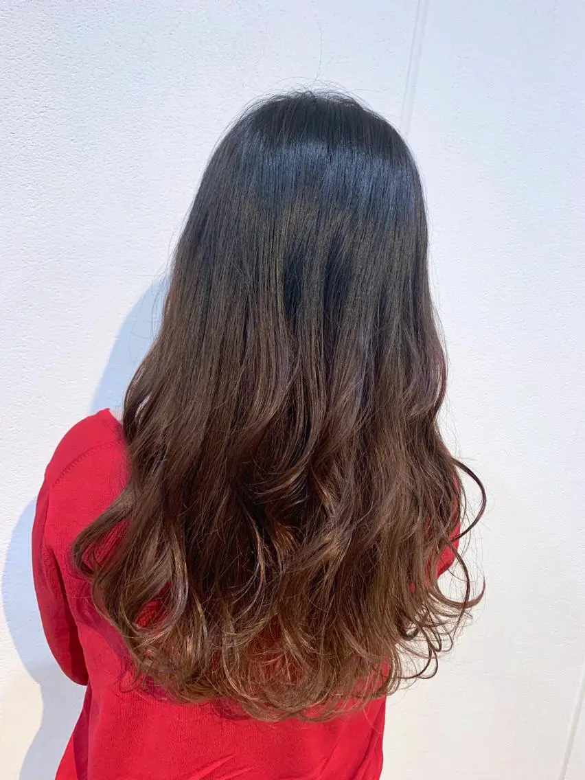 ロング カラー ブラウンカラー グラデーションカラー ピンクカラー ピンクブラウン Lolonois梅田 /Okazaki:)のヘアスタイル