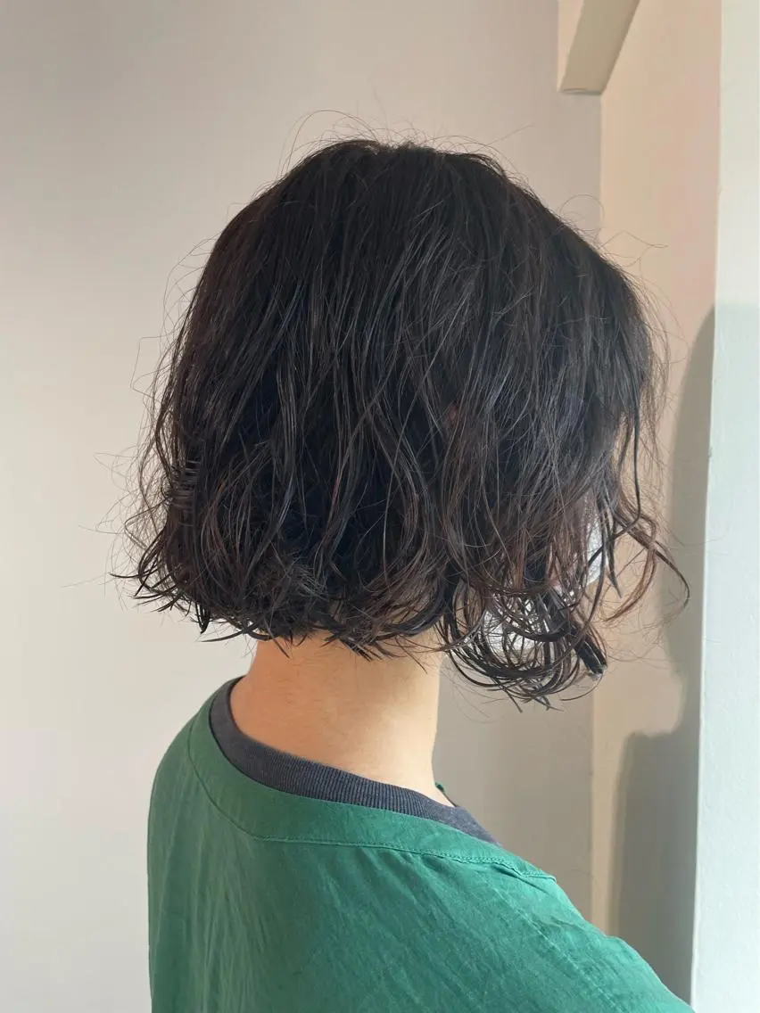 ミディアム パーマ ヘアアレンジ ミディアムパーマ ツイストスパイラルパーマ エクステ ハイライト 髪質改善 Luana / 公式 / 大通のヘアスタイル