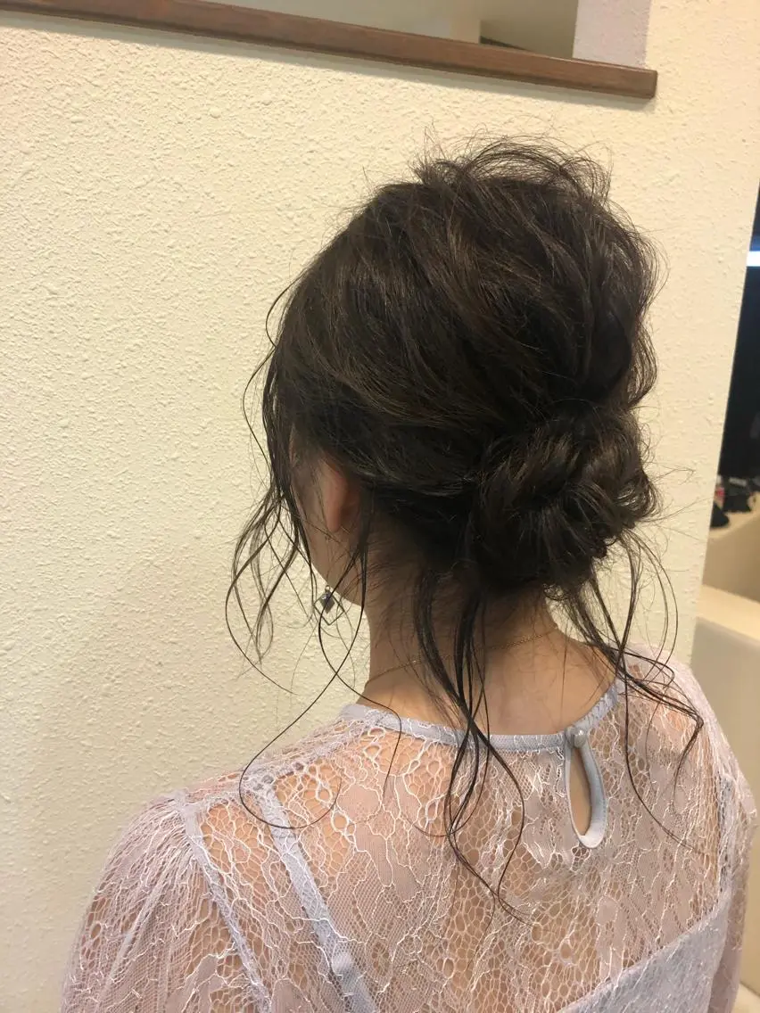 セミロング 中川 茜里のヘアスタイル