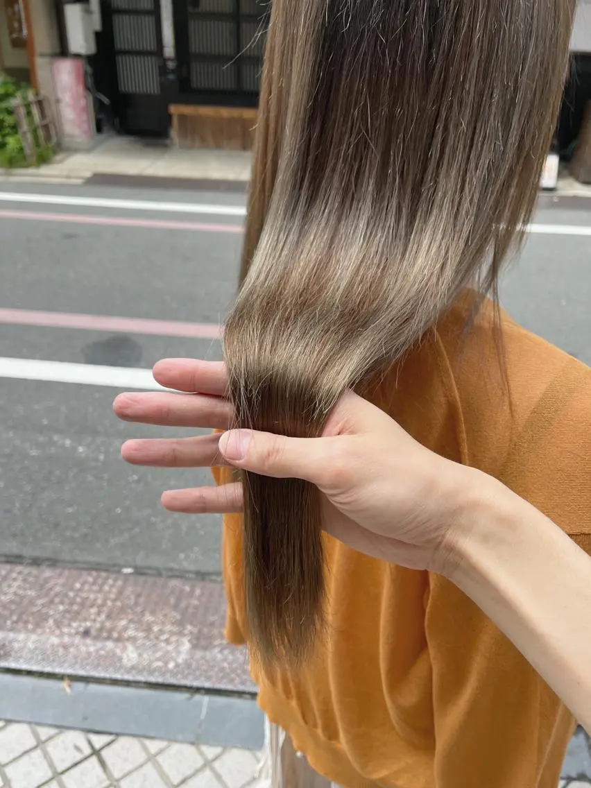 ロング カラー 透明感カラー グレージュ HIYOSHI　✂︎ 艶髪職人のヘアスタイル