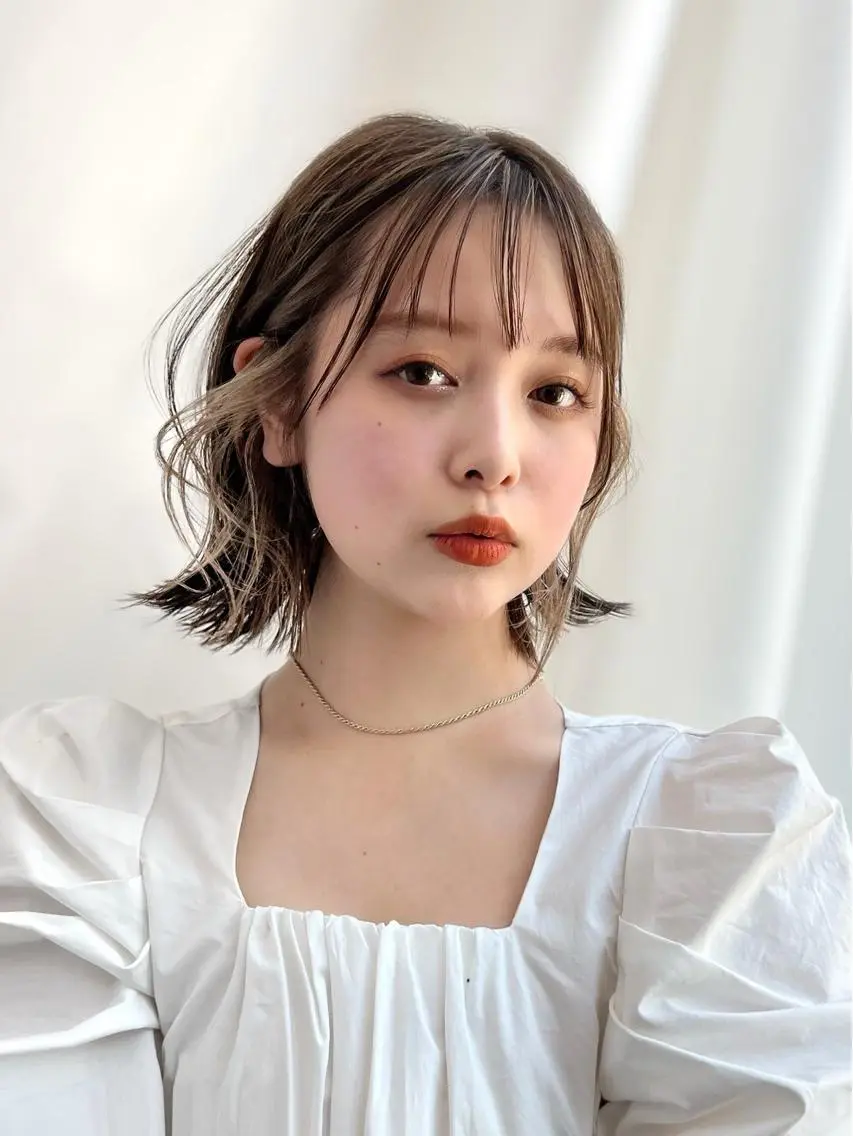 ミディアム カラー カット ヘアカラー トリートメント レイヤー専門家 ダブルカラー修のヘアスタイル