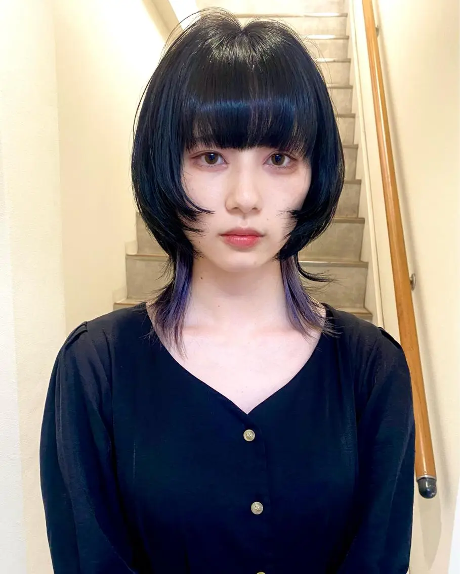 ショート カラー デザインカラー ハイトーンカラー ラベンダーカラー レイヤーカット ウルフカット カット ヘアカラー トリートメント RAIMA ケアハイトーンのヘアスタイル