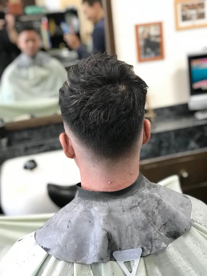 ショート 深夜23時まで営業 OR BARBERのヘアスタイル
