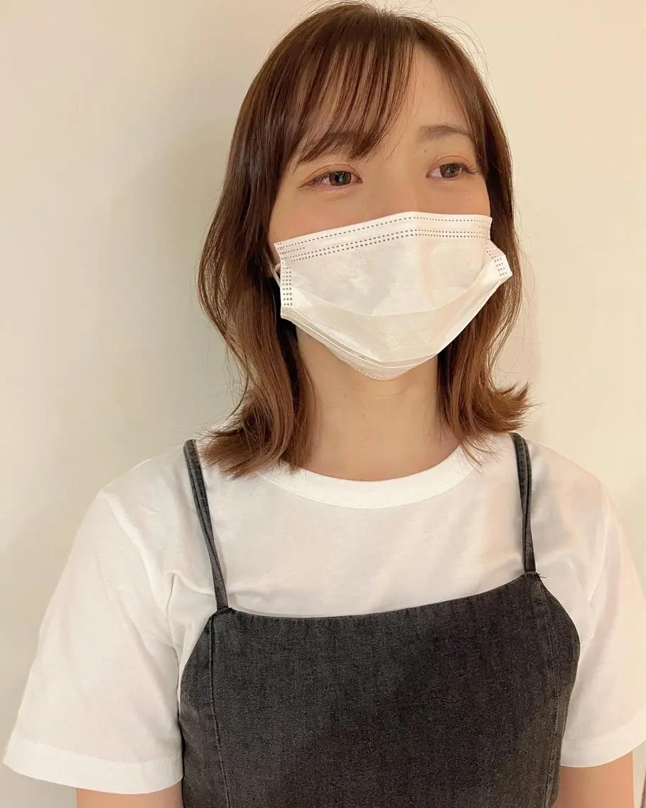 ミディアム カラー 外ハネヘア 菅原リキヤ くびれレイヤーヘアのヘアスタイル