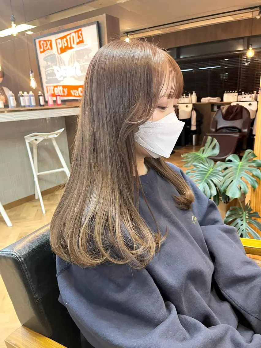 ロング カラー ヘアアレンジ ブリーチ 透明感カラー ena/ブリーチなし 透明感・レイヤー🎀のヘアスタイル
