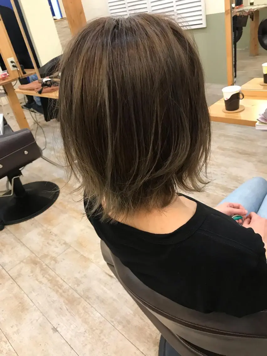 ミディアム カラー カット ヘアカラー トリートメント Rayt hair レイトヘアーのヘアスタイル