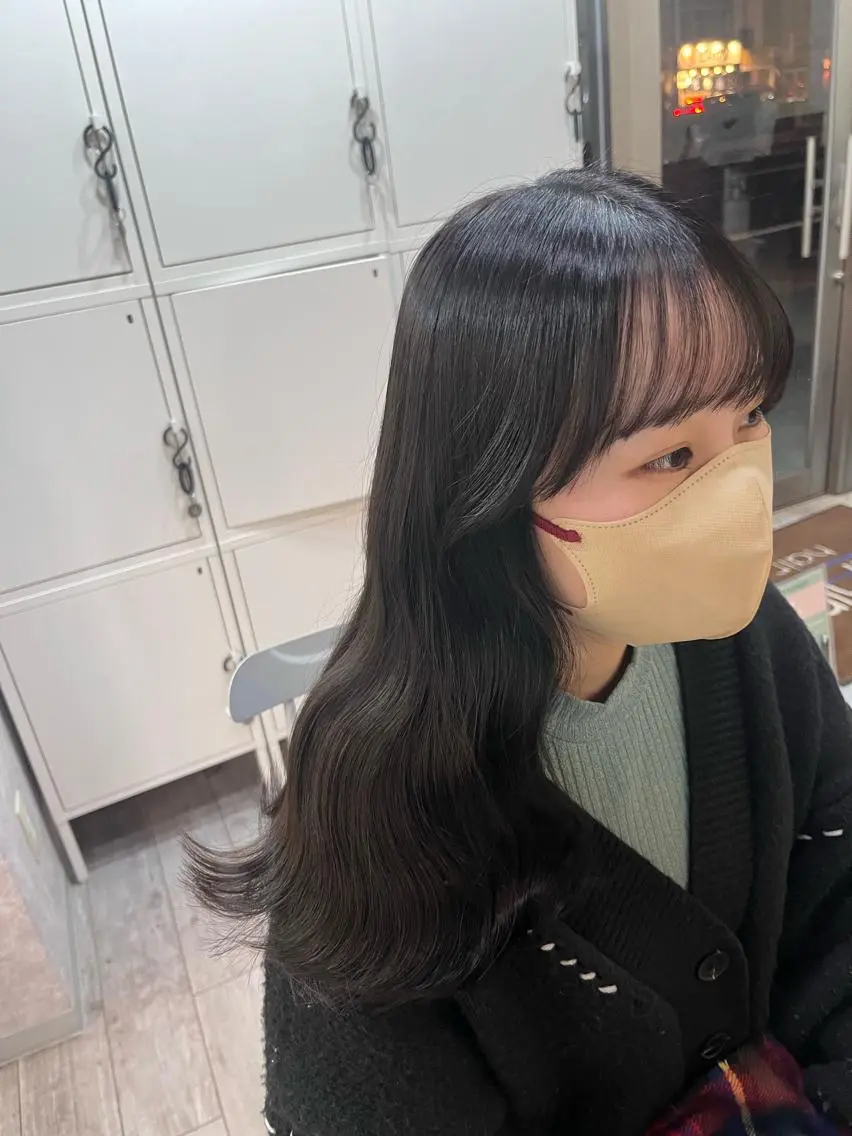 セミロング カラー 村田梨乃/ minim hairのヘアスタイル