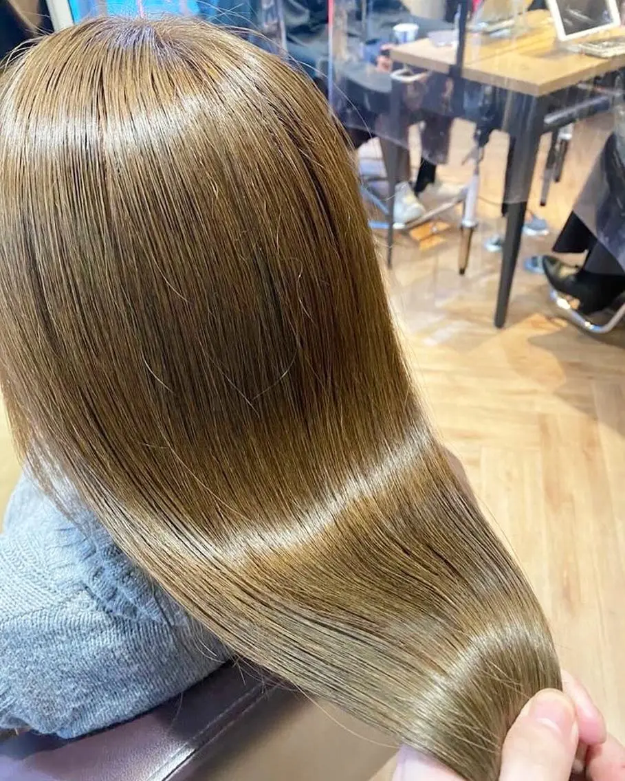 ロング カラー 髪質改善 トリートメント 韓国🇰🇷レイヤー 映える顔周り🩷のヘアスタイル