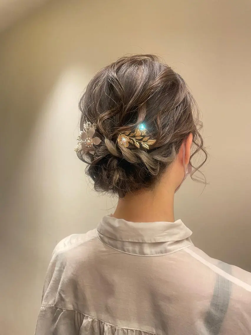 セミロング 神谷 亜結美のヘアスタイル
