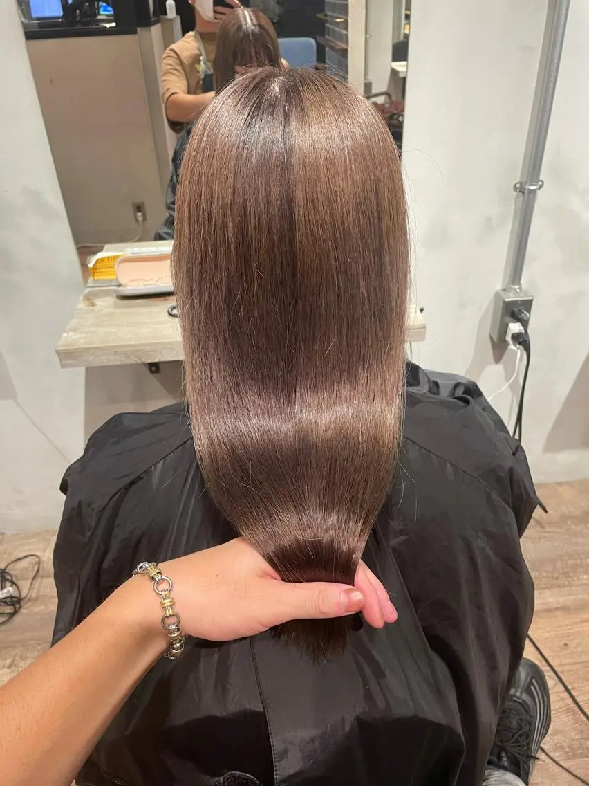 ロング andKおもろまち店 艶ダブルカラー✨のヘアスタイル