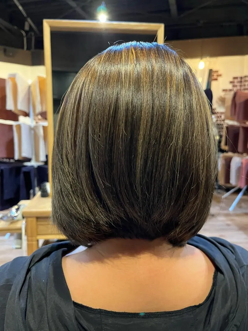 カラー ハイライトカラー 松下 詩恵里のヘアスタイル
