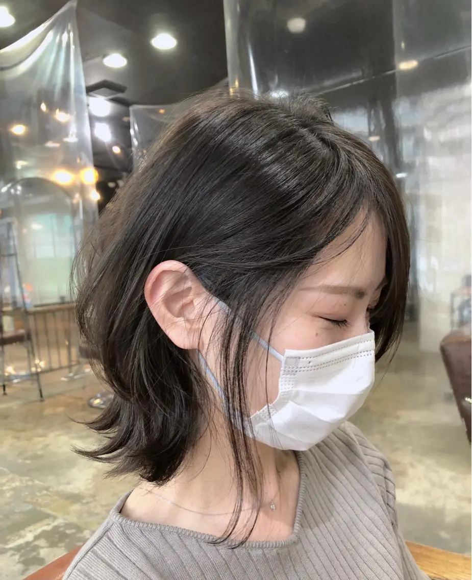 ミディアム カラー パーマ ヘアアレンジ キッズ ネイル マツエク・マツパ アイブロウ ボブ 学生 髪質改善 外ハネヘア ミディアムネイル 髪質改善✨ストレート オグ✂️/ショートのヘアスタイル