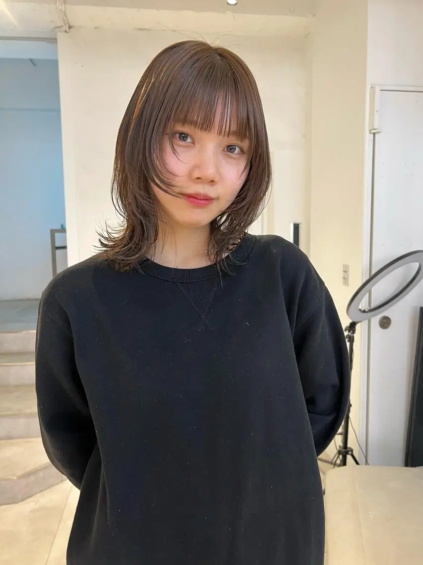 ミディアム カラー ベージュカラー ハッシュカット レイヤーカット 顔周りカット/透明感 カラー✂️MEIのヘアスタイル