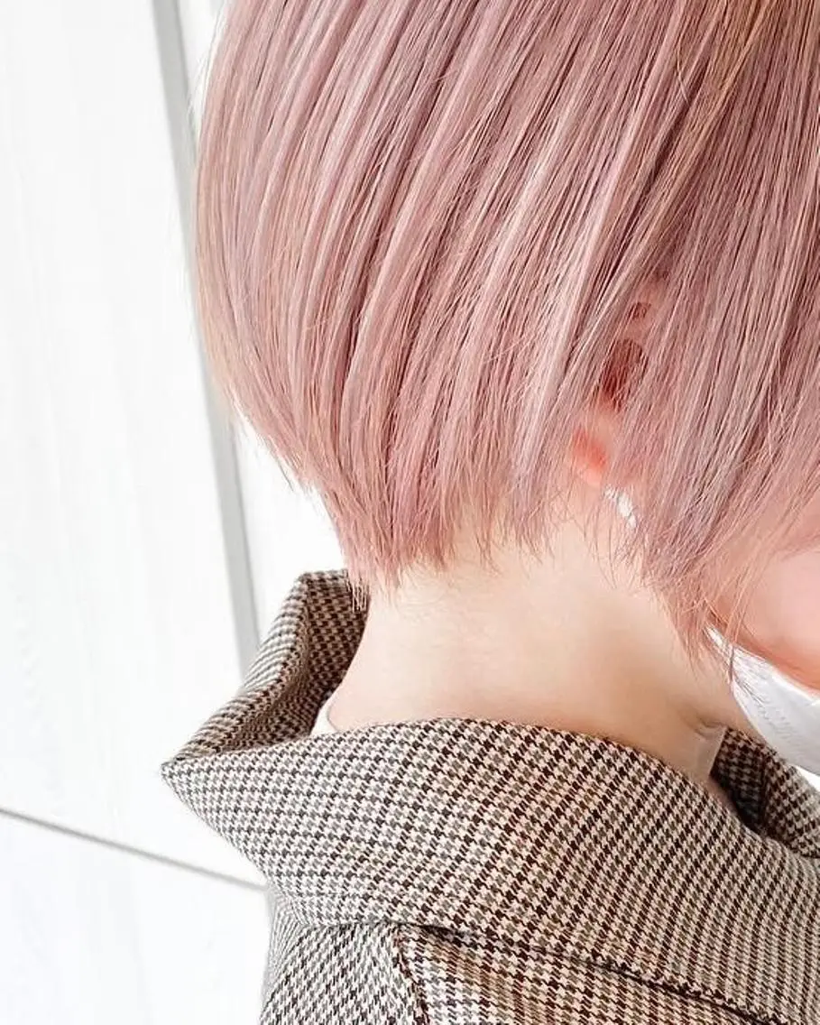 ショート カラー ベージュカラー ピンクカラー ピンクベージュ カット ヘアカラー トリートメント ハイトーン×似合わせ 🌱中川慎之介のヘアスタイル