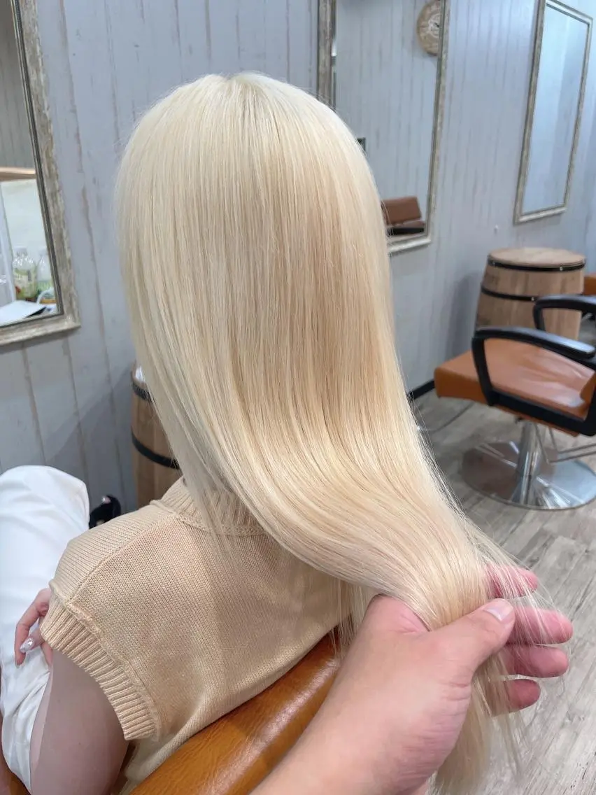 ロング カラー ブロンド 深夜帯！説明文必読 Oahu iwataのヘアスタイル