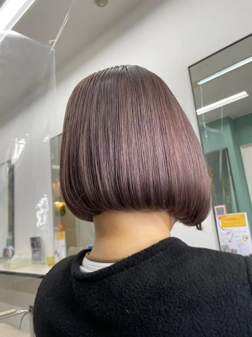 ロング カラー パーマ ヘアアレンジ キッズ ロングレイヤー アッシュ アッシュブラック ベージュカラー 黒髪 N゜jillva ナンバージルバのヘアスタイル
