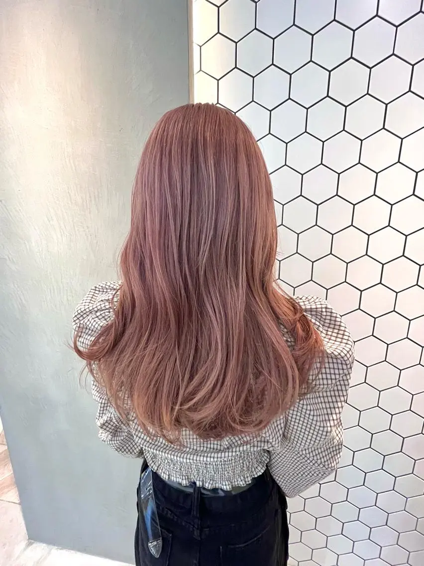 ロング Viot 銀座 樋口 桃佳のヘアスタイル