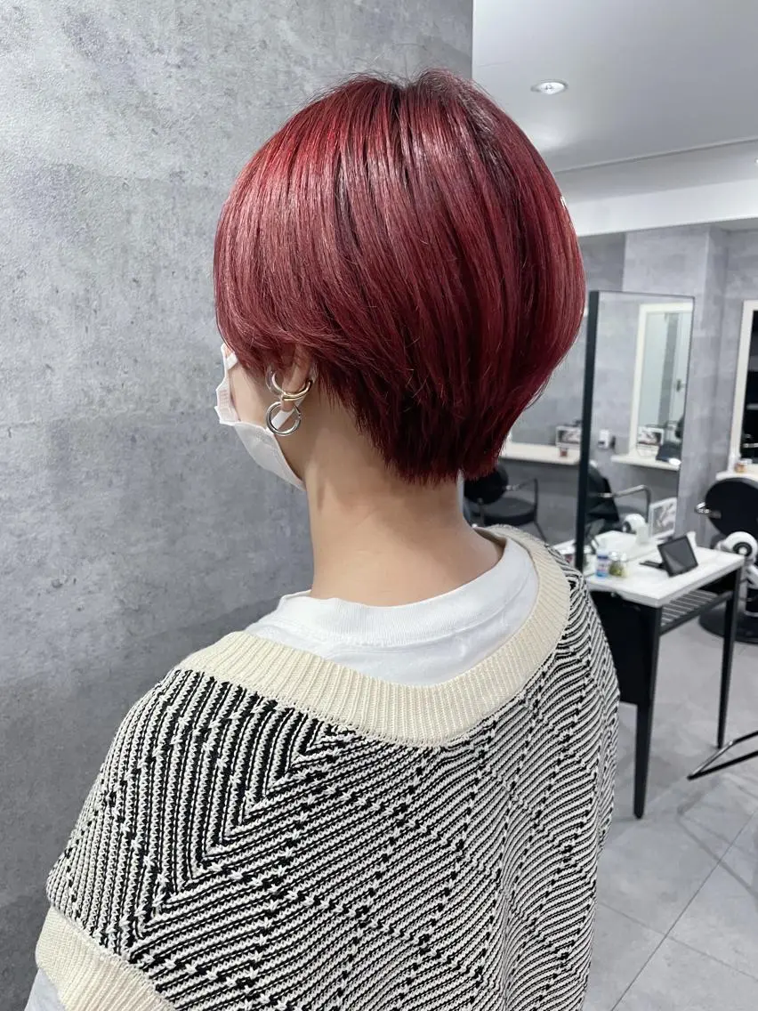 ショート カラー ブリーチ ピンクカラー レッドカラー _WHITE 天神店 YUMEKA🐻のヘアスタイル