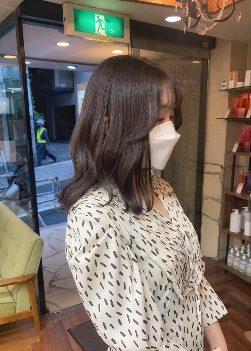 ミディアム カラー ベージュカラー ラベンダーカラー ラベンダーベージュ カット ヘアカラー トリートメント 矢野 晃平のヘアスタイル
