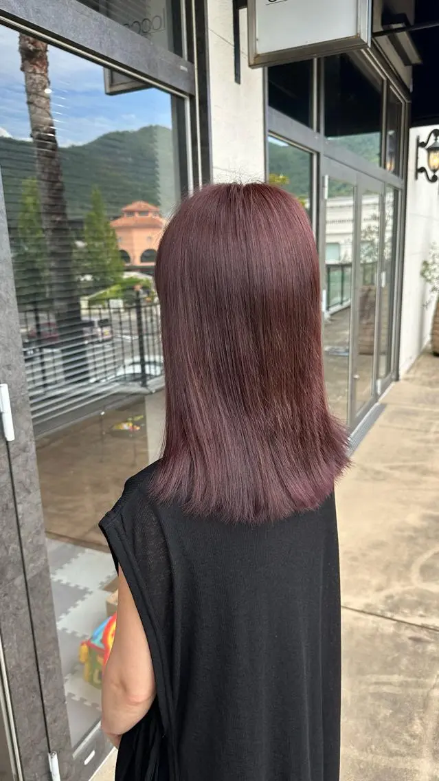 セミロング カラー ラベンダーカラー ヘアカラー トリートメント 鵜飼 真伍のヘアスタイル