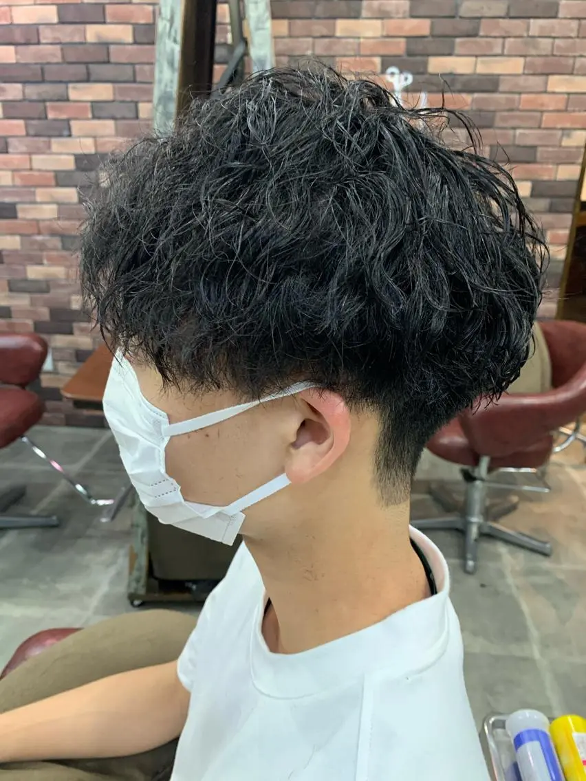 ショート パーマ メンズ カット パーマ メンズ支持率No.1 店長　石川和馬のヘアスタイル