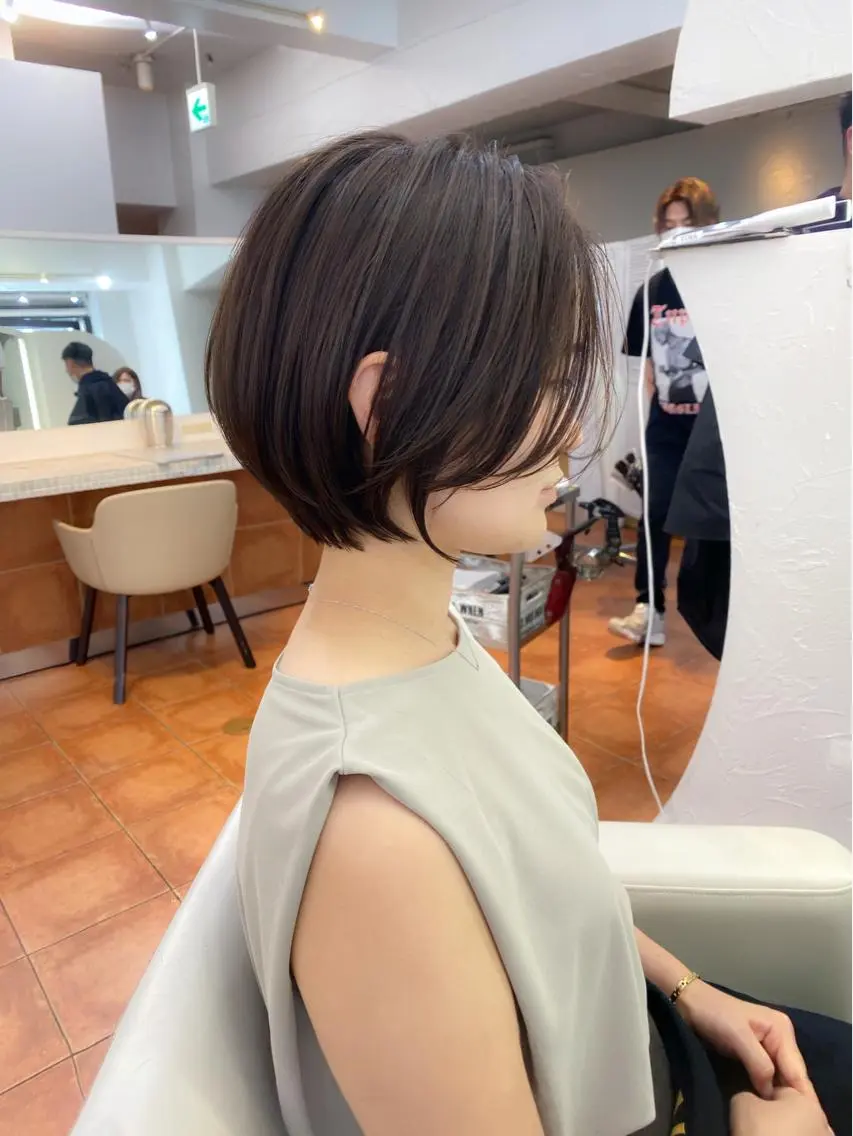 ショート ショート/レイヤー カット/服部タカノリのヘアスタイル